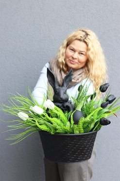 OD RĘKI Black Easter, stroik wielkanocny w metalowym koszu, wym.48x60cm