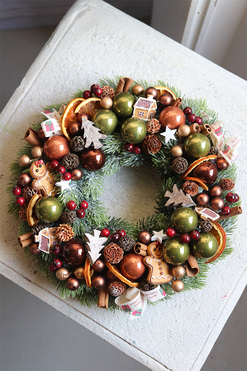 Kreolia, zimowy wianek na drzwi, śr.26cm 