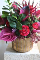 Cherry Antique, kompozycja kwiatowa z anturium