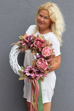 Freolia, asymetryczny wianek na drzwi, rozp.38cm