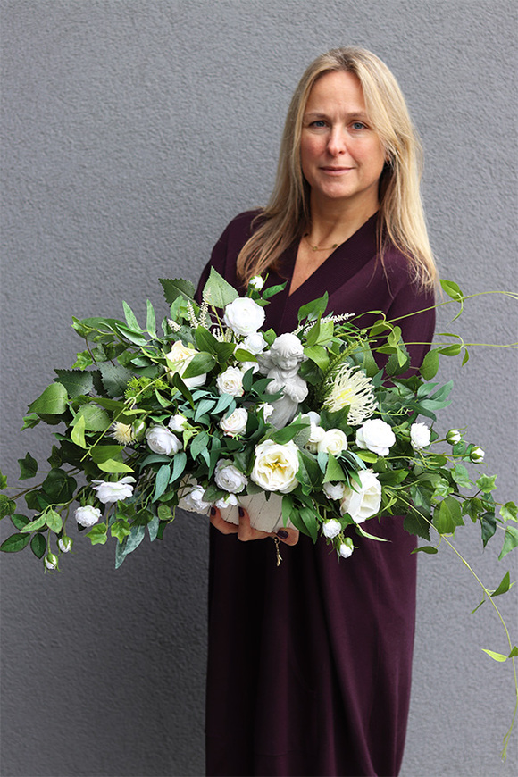 White Angel, dekoracja nagrobna w skrzynce