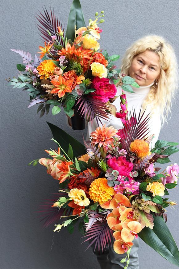 Ramenia, pomarańczowa wiązanka nagrobna