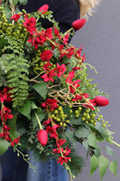 Red Dekorre, kompozycja nagrobna na podkładzie, wym.28x80x48cm