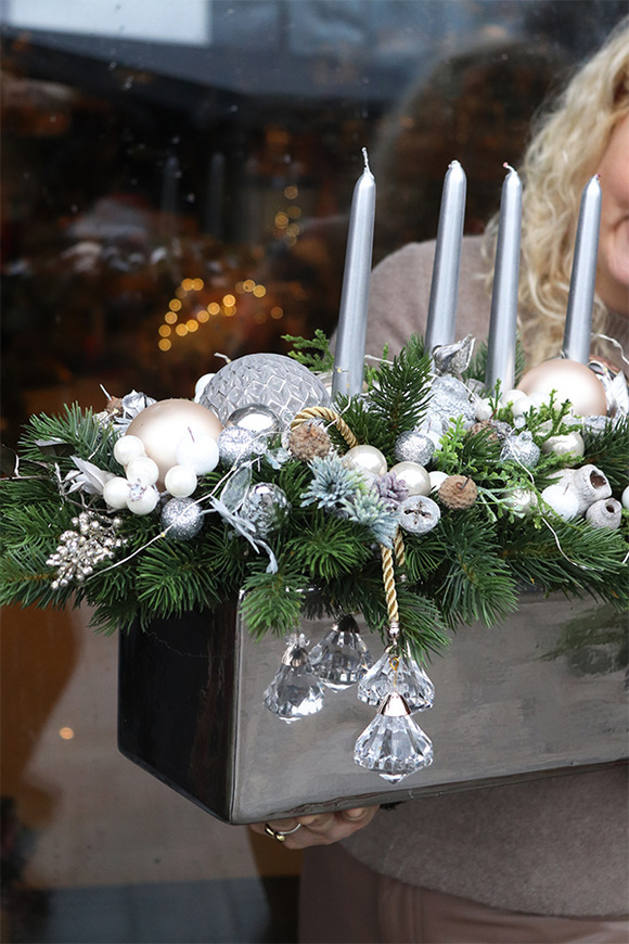 Silver Home, adwentowy stroik świąteczny
