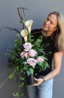 Pastelle Roses, bukiet nagrobny we wkładzie