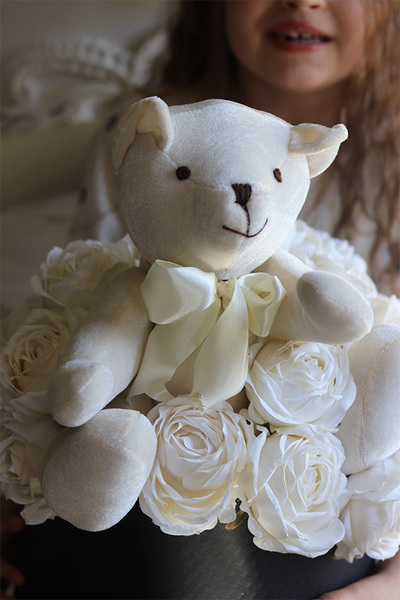 Sweet Love, flowerbox na walentynki z misiem