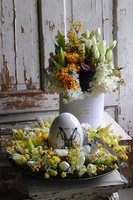 Króliczek w Ogrodzie, wiosenny flowerbox z figurką