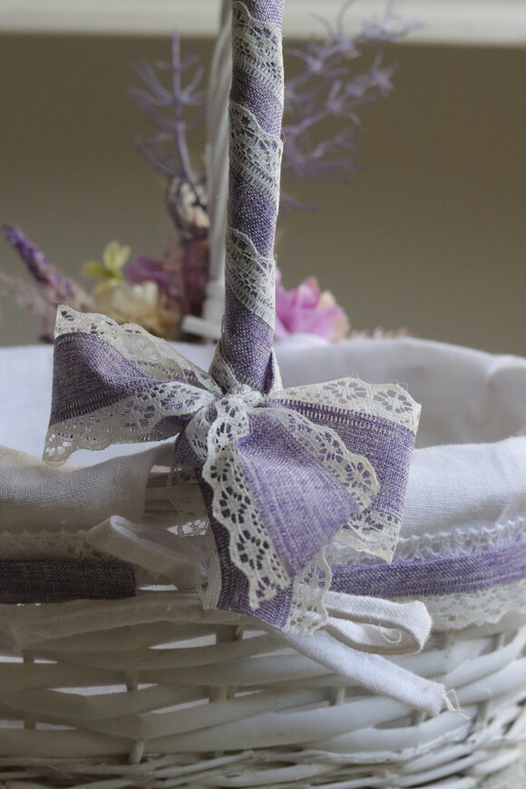 Silvietta Very Perri, dekorowany koszyczek wielkanocny