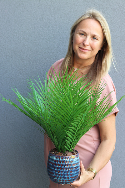 Green Borneo, sztuczna palma w ceramicznej donicy