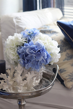 Karenao Blue Provance S, kosz z hortensjami, wym.27x29cm 