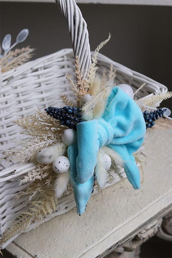 Jagna Plushie, dwustronnie dekorowany koszyczek wielkanocny