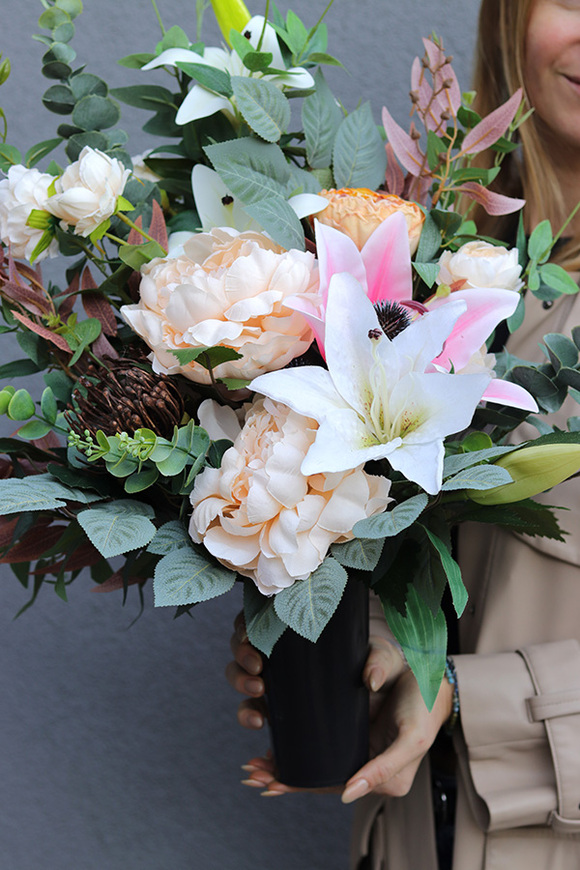 Lediera Idealia, bukiet nagrobny we wkładzie