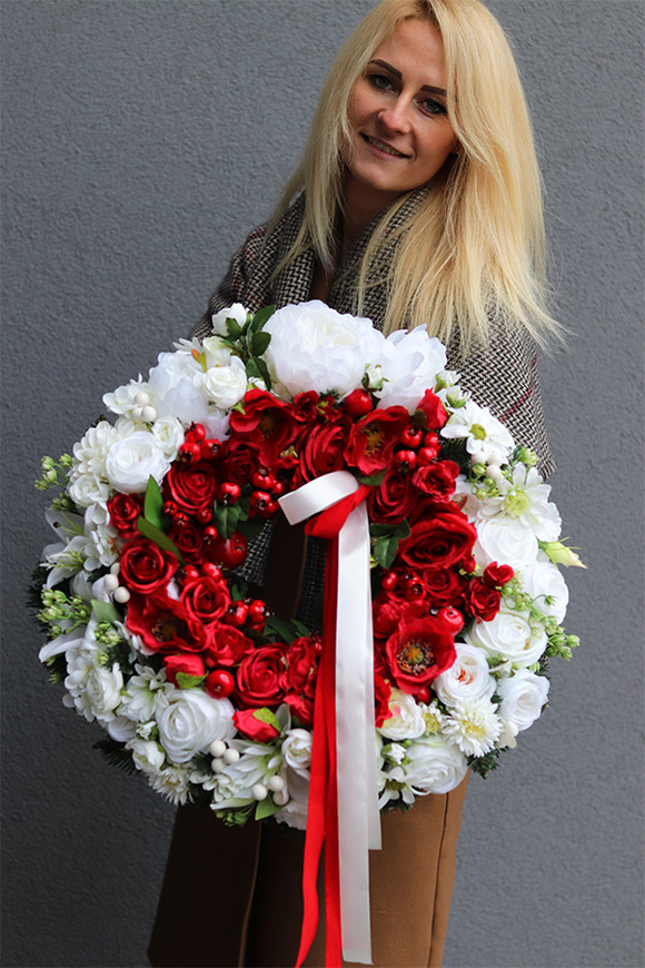 Kotylion, patriotyczny wianek dekoracyjny