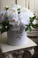 biały flowerbox z peoniami, Peonilla, wys.38cm