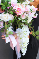 Malediwy Pink Big, dużych rozmiarów bukiet kwiatowy z wisterią