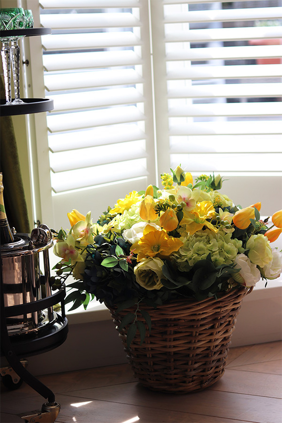 bogaty kosz wiosennych kwiatów, Eveline Spring Provance