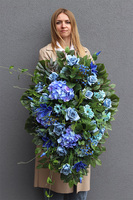 Błękit Nieba, niebieska wiązanka nagrobna