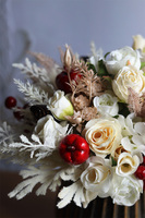 Kremona, zimowa kompozycja z jabłkami i suszem