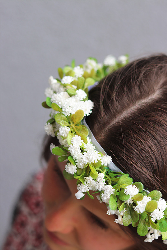 Kaszka New, biały wianek na głowę, rozmiar uniwersalny