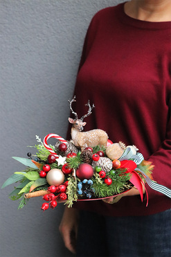 Ren w Lesie, świąteczny stroik na talerzu, wym.18x33cm