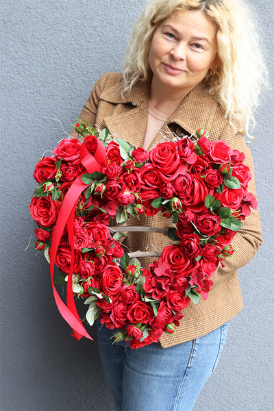 Red Flowers, komplet dekoracji nagrobnych