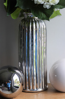 Hortensje Prowansja, kompozycja kwiatowa w wazonie