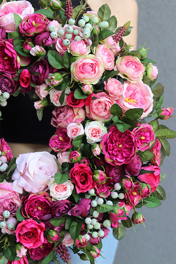 Pink Beliste, amarantowy wianek na drzwi