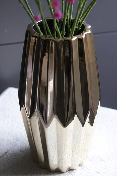 Złoty Design, bukiet gipsówki w wazonie