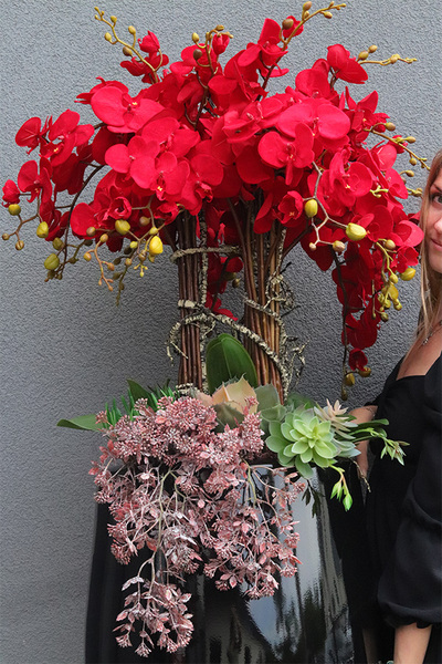 Red Velvet Fiberglass, duży czerwony storczyk podłogowy