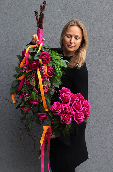 Rosalinda Roses Set, bukiet nagrobny do położenia, amarantowy