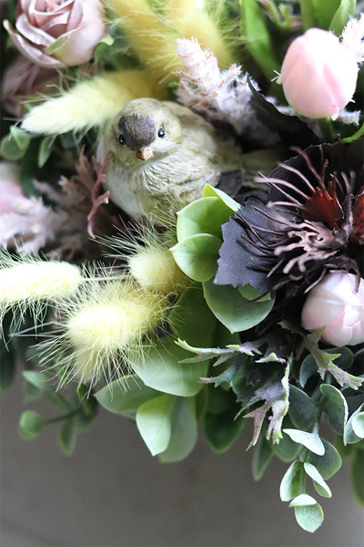 Modesta Beige, kompozycja wielkanocna z różowymi tulipanami, wym.25x69cm