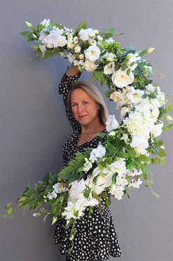 Malediwy White, stylowa girlanda ze sztucznych kwiatów, dł.150cm 