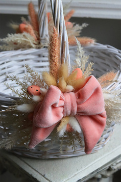 Morela Plushie, dwustronnie dekorowany koszyczek wielkanocny, wys.33cm