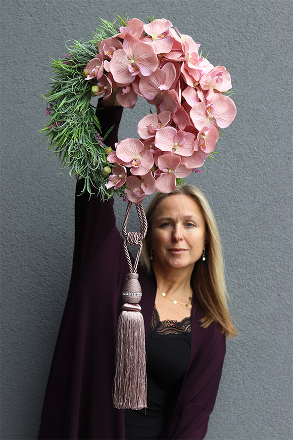 asymetryczny wianek z chwostem, Orchidelia Pudrova New