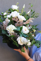 Polotrena, kompozycja nagrobna w misie