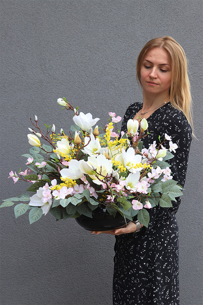 Mimoza&Magnolia, nagrobna kompozycja w misie