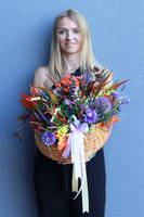 Autumn Home, jesienna dekoracja kwiatowa w koszu, wym.40x50x34cm