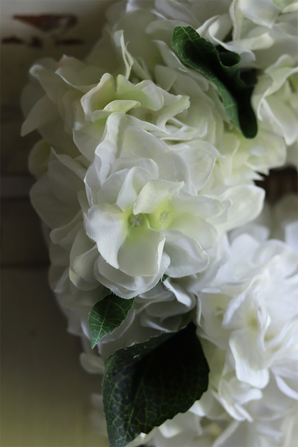 Biella Hydrangea, wianek z białych hortensji, śr.30cm 