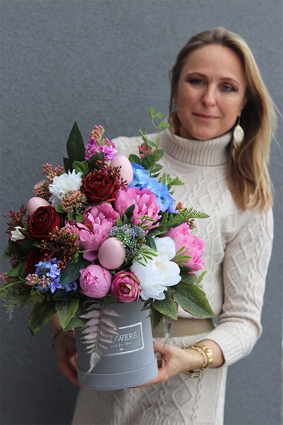 Delfinia, welurowy flowerbox wielkanocny, wym.52x40cm