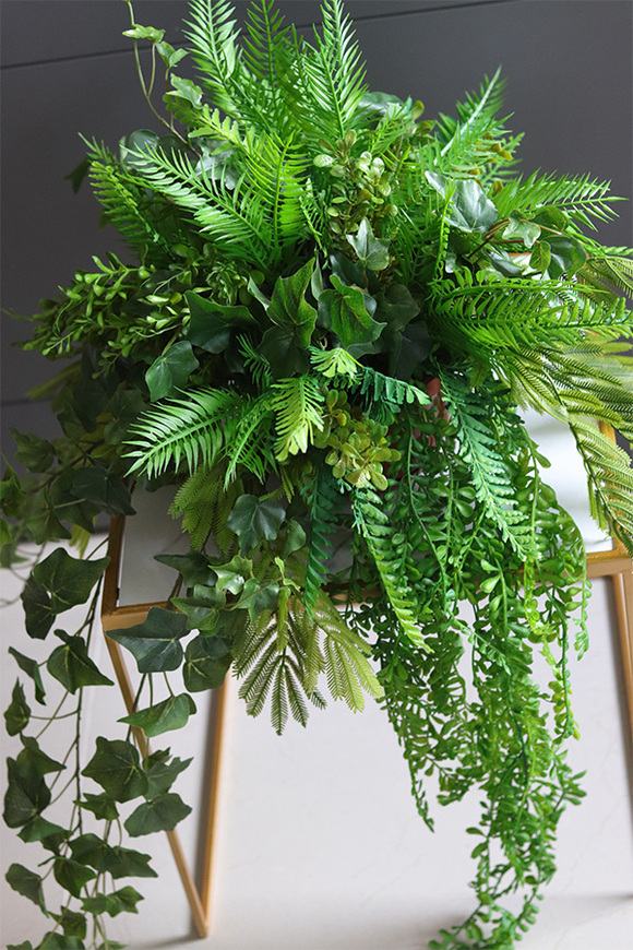 Justa Green, zielona kompozycja wisząca