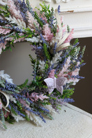 Motylla, wianek na drzwi z lawendą