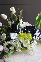 Czarny Piotruś, stroik wielkanocny z zajączkiem