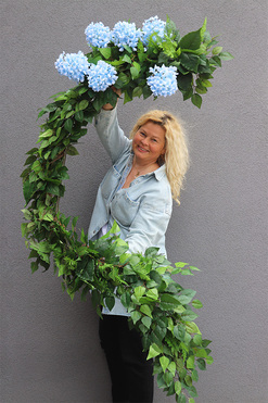Blue Provance Gradia, dekoracyjna girlanda z hortensją, dł.230cm 