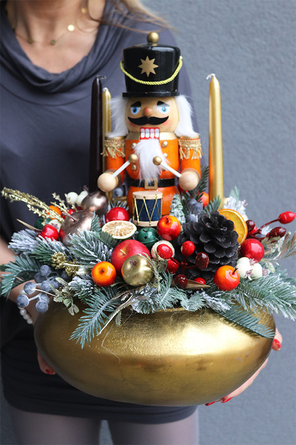 Złota Opowieść, stroik adwentowy z dziadkiem Drosel