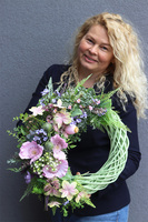 Montpellier, asymetryczny wianek na drzwi