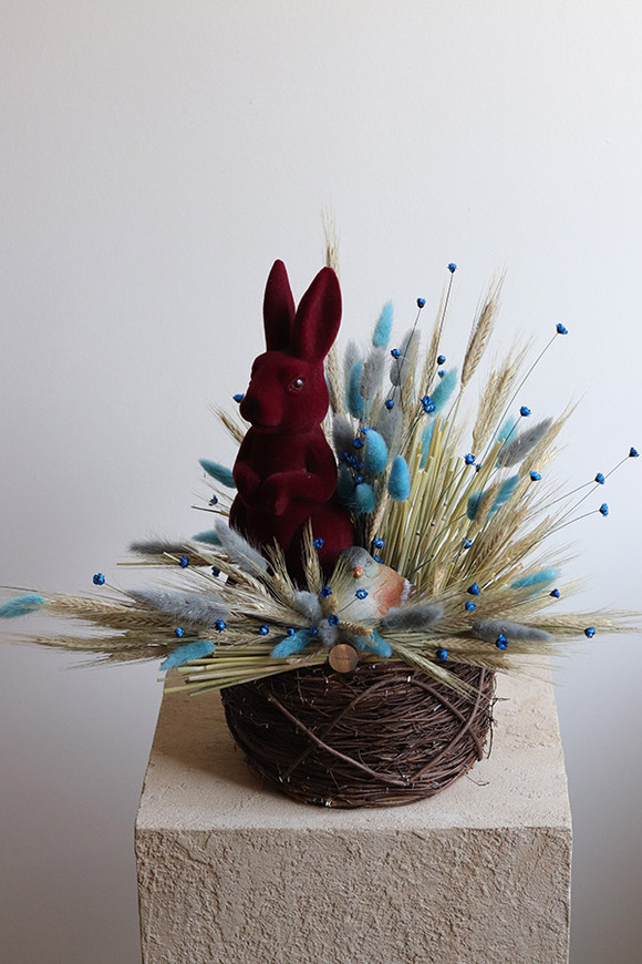 Velvet Cottage, stroik wielkanocny z zajączkiem