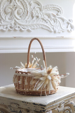 Wanda, dwustronnie dekorowany koszyczek wielkanocny, wys.29x20cm