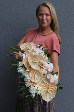 kompozycja kwiatowa New York Style, wys.20x50cm