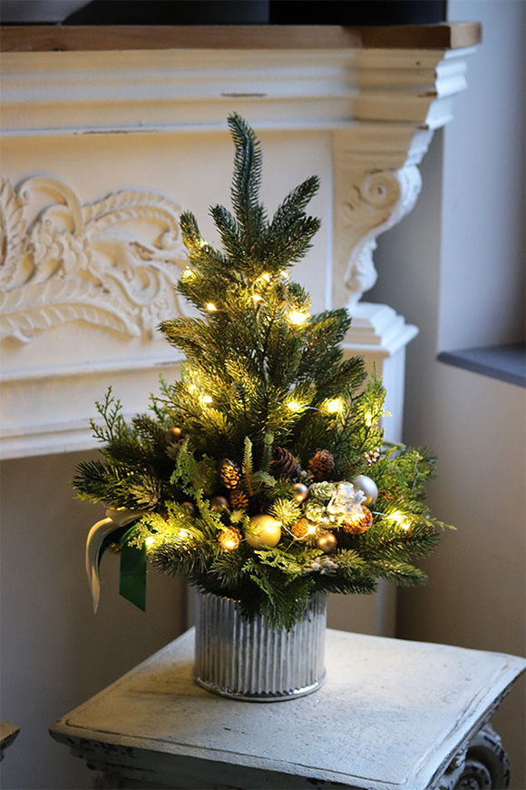 Mini Xmas Tree, realistyczna choinka świąteczna z przybraniem LED