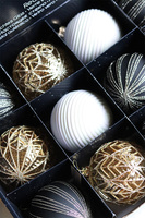 Golden Night, błyszczące świąteczne bombki